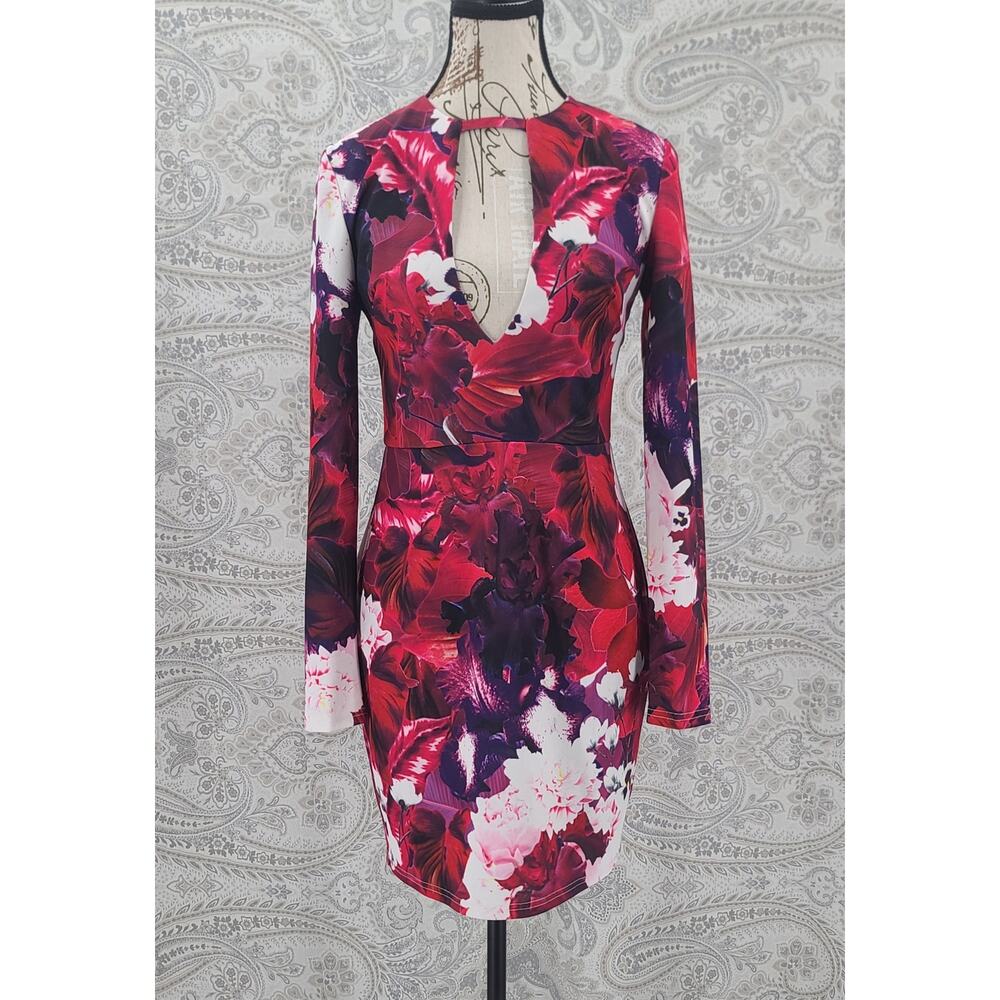 Party cocktail Homecoming Floral Bodycon Mini Dress Size M plunge Neck HOCO - Picture 4 of 12